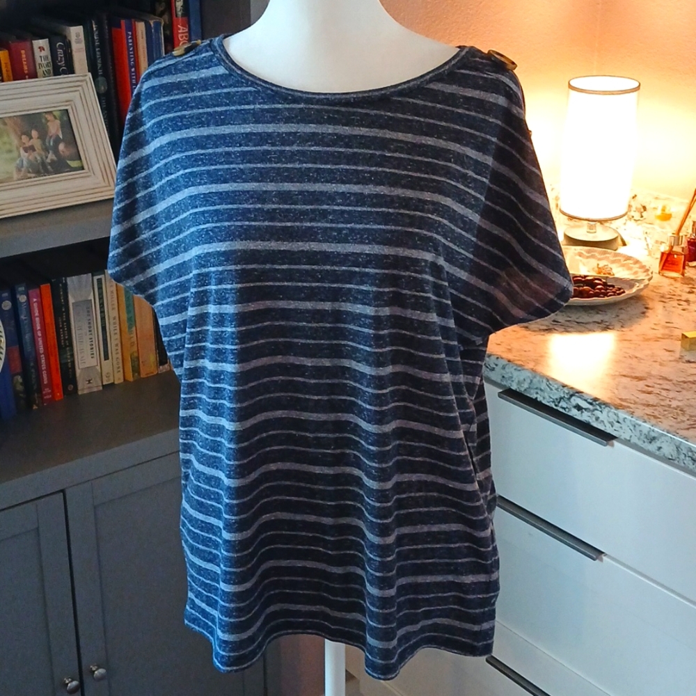 89th & Madison Blouse Stripe Top Tee Navy size M